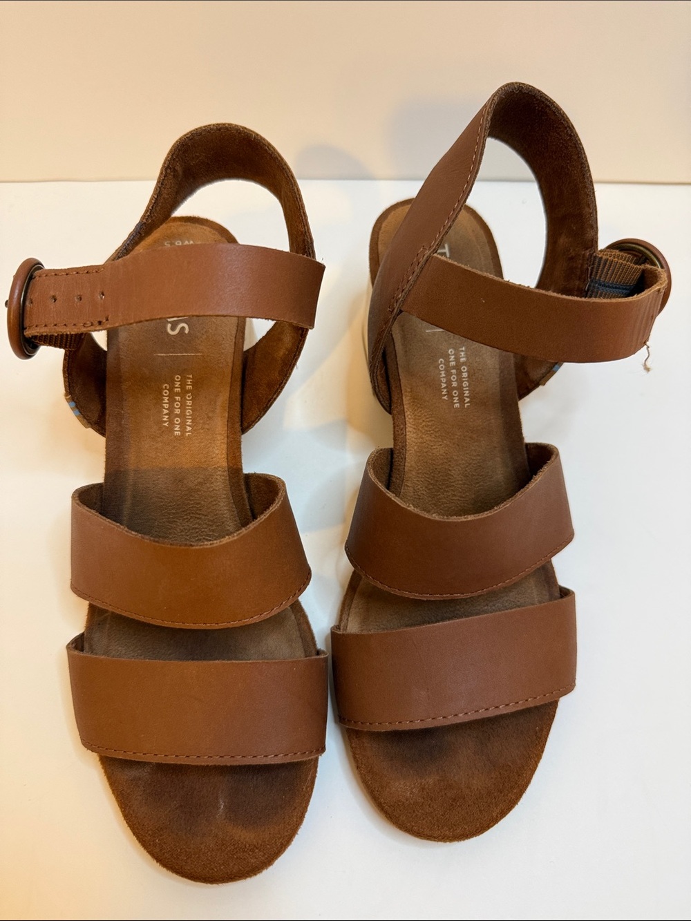 TOMS Brown Leather Sandals Women’s Size 6.5 Wood Block Heel Adjustable Buckle